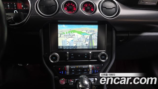 Ford Mustang GT Coupe 2019 — фото 14
