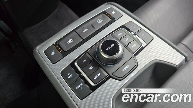 Genesis G80 3.3 GDI AWD Luxury 2019 — фото 16