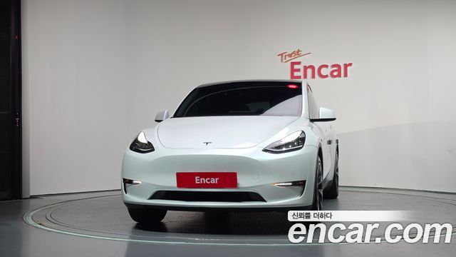 Tesla Model Y Standard Range RWD 2021 — фото 3