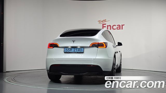 Tesla Model Y Standard Range RWD 2021 — фото 4