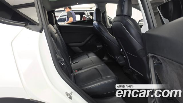 Tesla Model Y Standard Range RWD 2021 — фото 12
