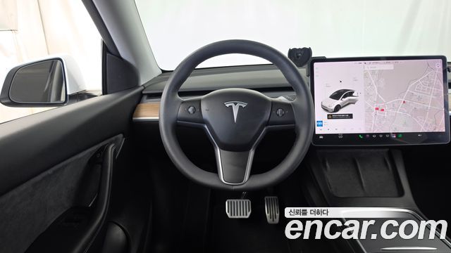 Tesla Model Y Standard Range RWD 2021 — фото 13