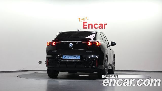 BMW iX2 (U10) eDrive 20 M Sport 2024 — фото 4