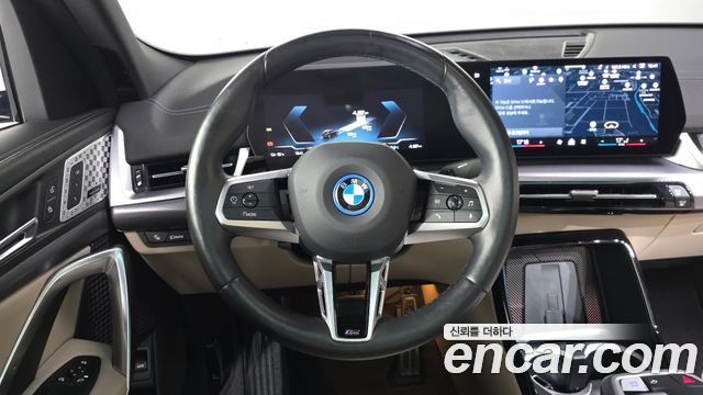 BMW iX2 (U10) eDrive 20 M Sport 2024 — фото 17