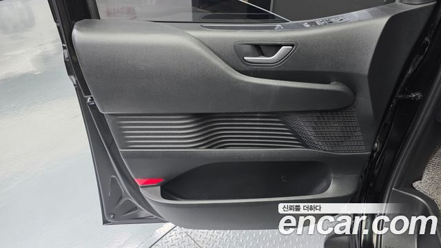 Hyundai Staria Cargo 3-Seater Modern 2024 — фото 24