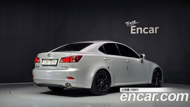 Lexus IS250 Premium XE20 2011 — фото 2
