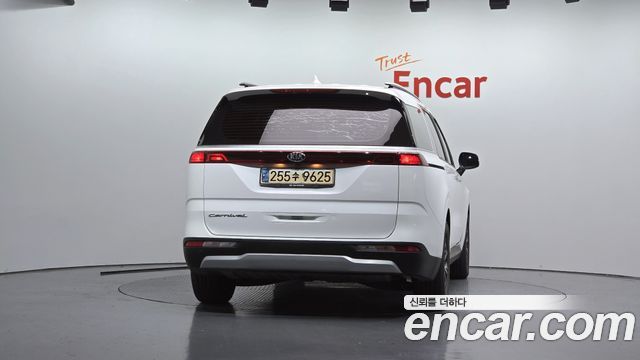 Kia Carnival (IV) Gasoline 9-Seater Prestige 2021 — фото 4