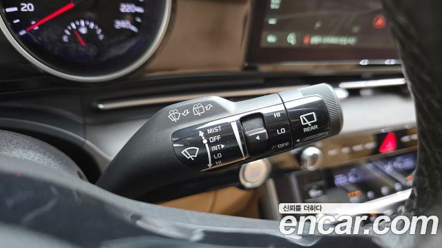 Kia Carnival (IV) Gasoline 9-Seater Prestige 2021 — фото 29