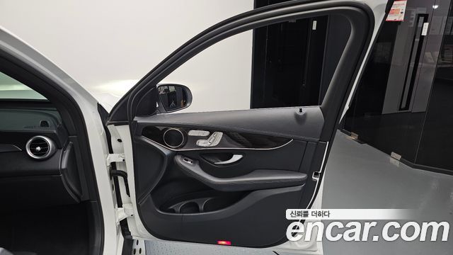 Mercedes-Benz GLC-Class (X253) GLC300 4MATIC 2020 — фото 24