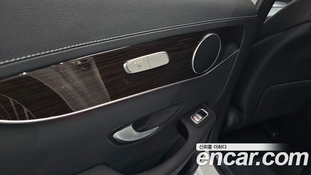 Mercedes-Benz GLC-Class (X253) GLC300 4MATIC 2020 — фото 28