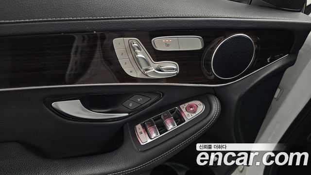 Mercedes-Benz GLC-Class (X253) GLC300 4MATIC 2020 — фото 29