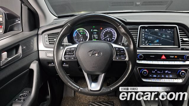 Hyundai Sonata New Rise Hybrid Modern 2019 — фото 13