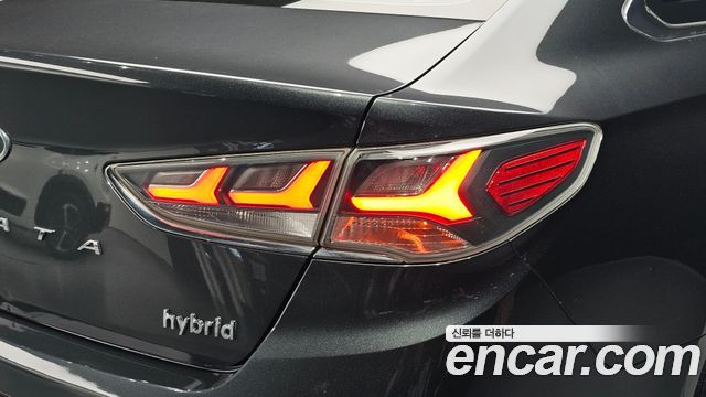 Hyundai Sonata New Rise Hybrid Modern 2019 — фото 23