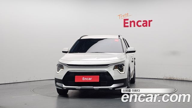 Kia Niro Prestige 2024 — фото 3