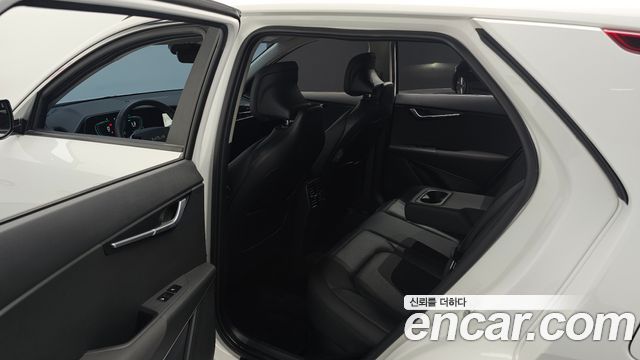 Kia Niro Prestige 2024 — фото 12