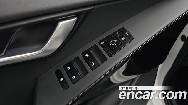 Kia Niro Prestige 2024 — фото 16