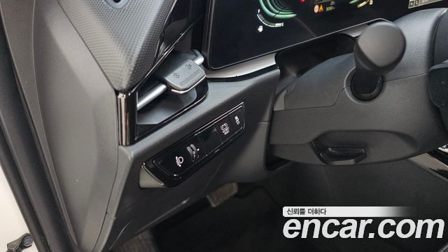 Kia Niro Prestige 2024 — фото 17