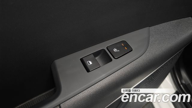 Kia Niro Prestige 2024 — фото 18