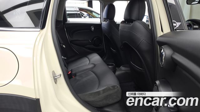 MINI Cooper 5door Find Leather Edition 3rd 2019 — фото 12
