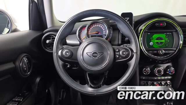 MINI Cooper 5door Find Leather Edition 3rd 2019 — фото 13