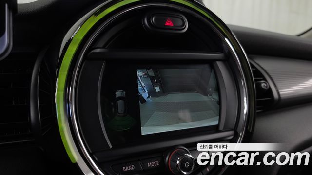MINI Cooper 5door Find Leather Edition 3rd 2019 — фото 15