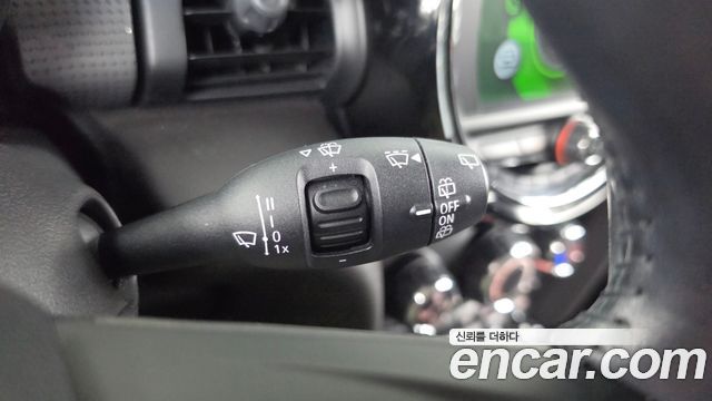 MINI Cooper 5door Find Leather Edition 3rd 2019 — фото 19