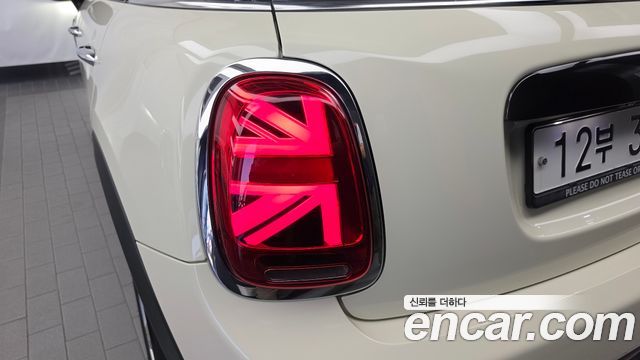 MINI Cooper 5door Find Leather Edition 3rd 2019 — фото 23