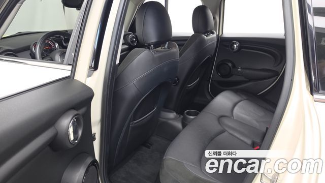 MINI Cooper 5door Find Leather Edition 3rd 2019 — фото 26