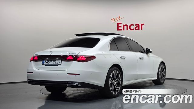 Mercedes-Benz E-Class (W214) E220d 4MATIC Exclusive 2024 — фото 2