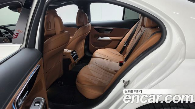 Mercedes-Benz E-Class (W214) E220d 4MATIC Exclusive 2024 — фото 11