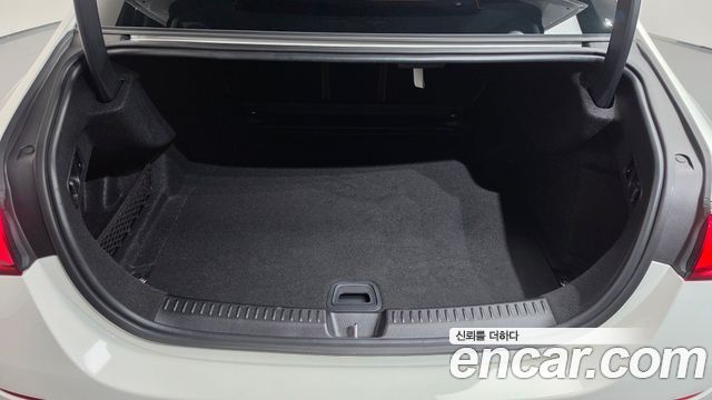 Mercedes-Benz E-Class (W214) E220d 4MATIC Exclusive 2024 — фото 17