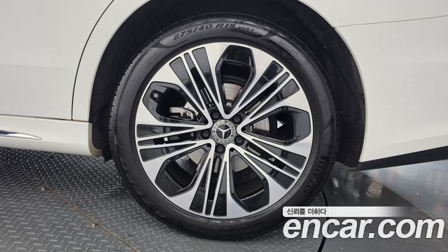 Mercedes-Benz E-Class (W214) E220d 4MATIC Exclusive 2024 — фото 21