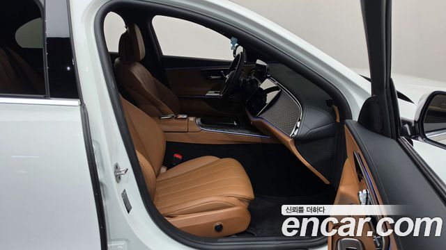 Mercedes-Benz E-Class (W214) E220d 4MATIC Exclusive 2024 — фото 26