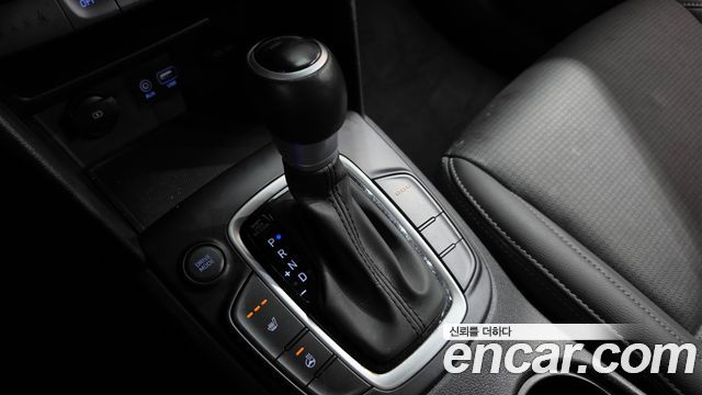 Hyundai Kona 1.6 Turbo 2WD Modern Choice 2020 — фото 9