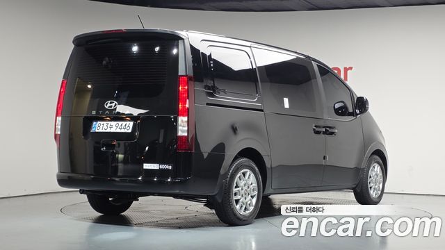 Hyundai Staria HEV 1.6 Cargo 5-Seater Modern 2025 — фото 2