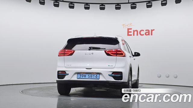 Kia Niro EV Prestige 2022 — фото 4