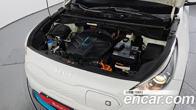 Kia Niro EV Prestige 2022 — фото 6