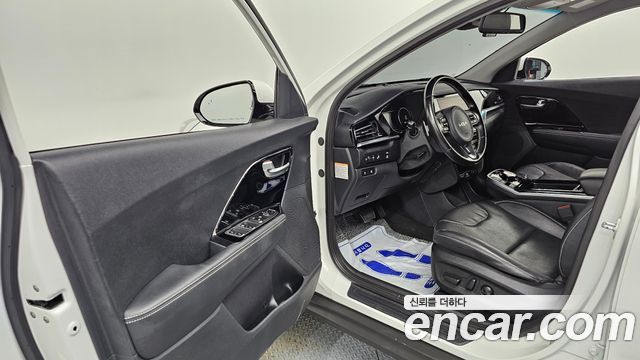 Kia Niro EV Prestige 2022 — фото 10