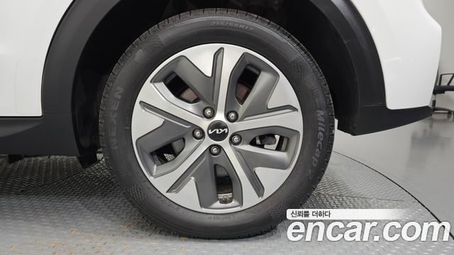 Kia Niro EV Prestige 2022 — фото 21