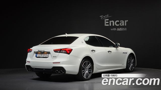 Maserati Ghibli 2.0 Gransport 3rd 2021 — фото 2