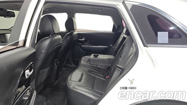 Kia Niro EV Prestige 2022 — фото 12