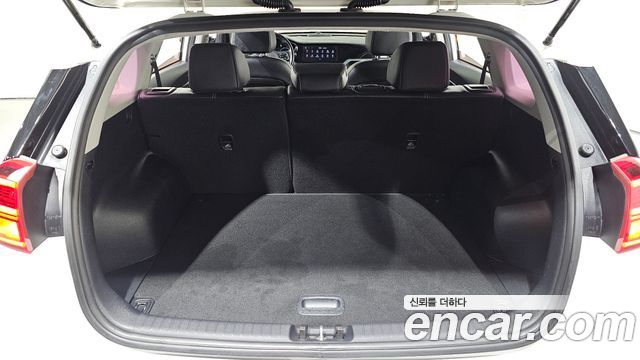 Kia Niro EV Prestige 2022 — фото 17