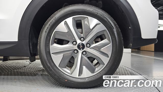 Kia Niro EV Prestige 2022 — фото 21