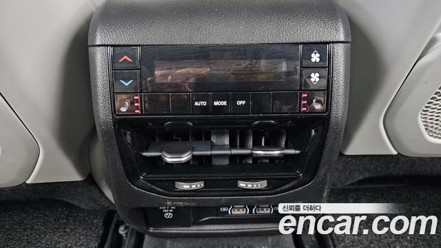 Jeep Grand Cherokee (WL) L 3.6 Overland 2022 — фото 21