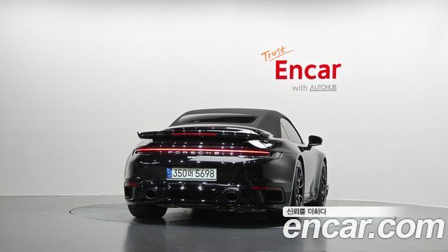 Porsche 911 (992) Turbo S Cabriolet 2021 — фото 4