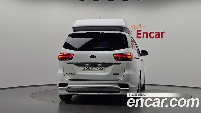 Kia Carnival 9-Seater Hi-Limousine Prestige 2019 — фото 4