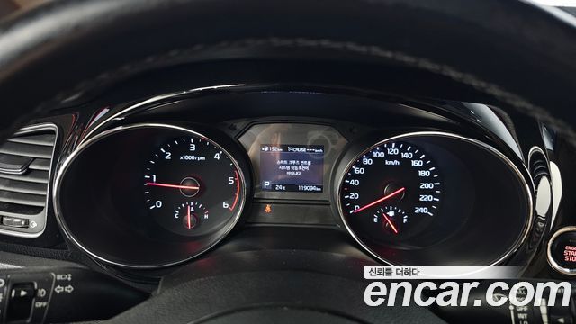 Kia Carnival 9-Seater Hi-Limousine Prestige 2019 — фото 8