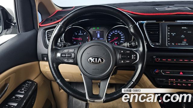 Kia Carnival 9-Seater Hi-Limousine Prestige 2019 — фото 13