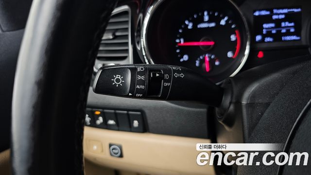 Kia Carnival 9-Seater Hi-Limousine Prestige 2019 — фото 18