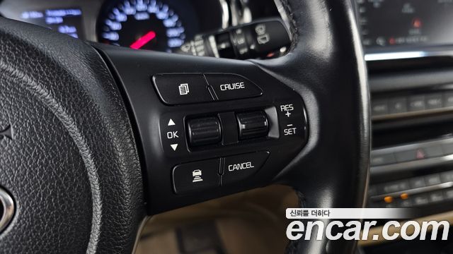 Kia Carnival 9-Seater Hi-Limousine Prestige 2019 — фото 19